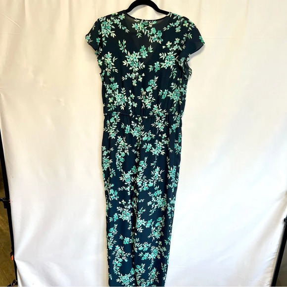 CeCe Breeze Boutique Navy Blue Floral Flutter Jumpsuit Romper Women’s Size 10 - Picture 10 of 15